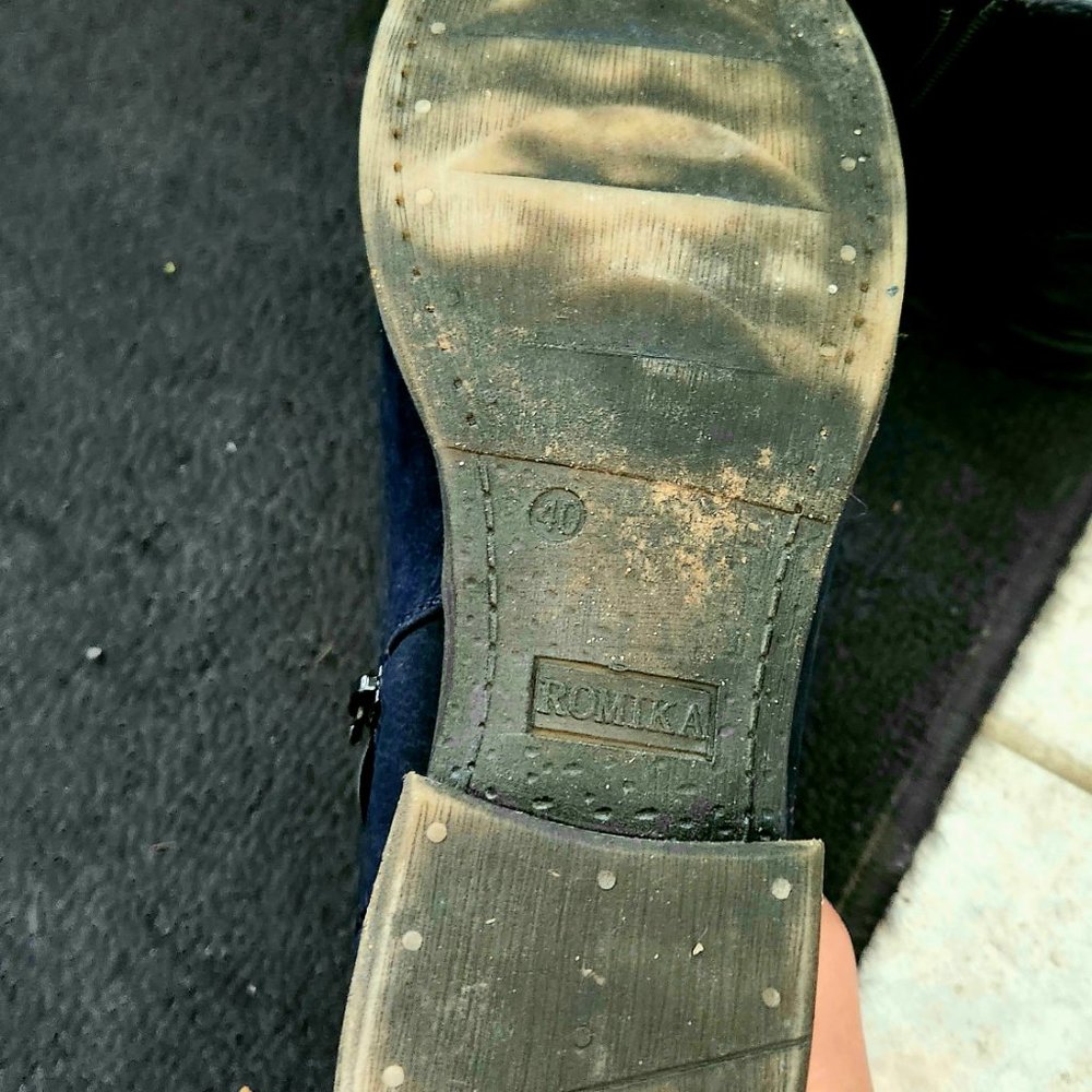 Waterproof booties - Picture 2 of 3